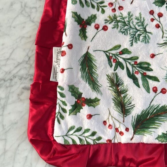 Minky Couture Winter Berry Pine Christmas Blanket Toddler Size - Picture 2 of 6